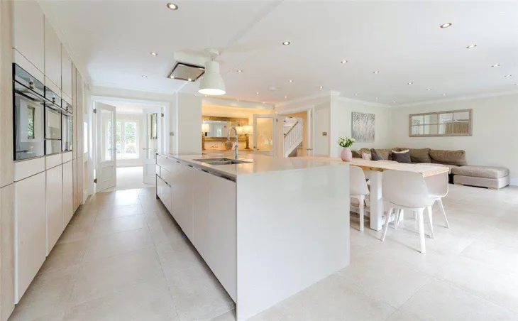 House Englemere Park in Ascot