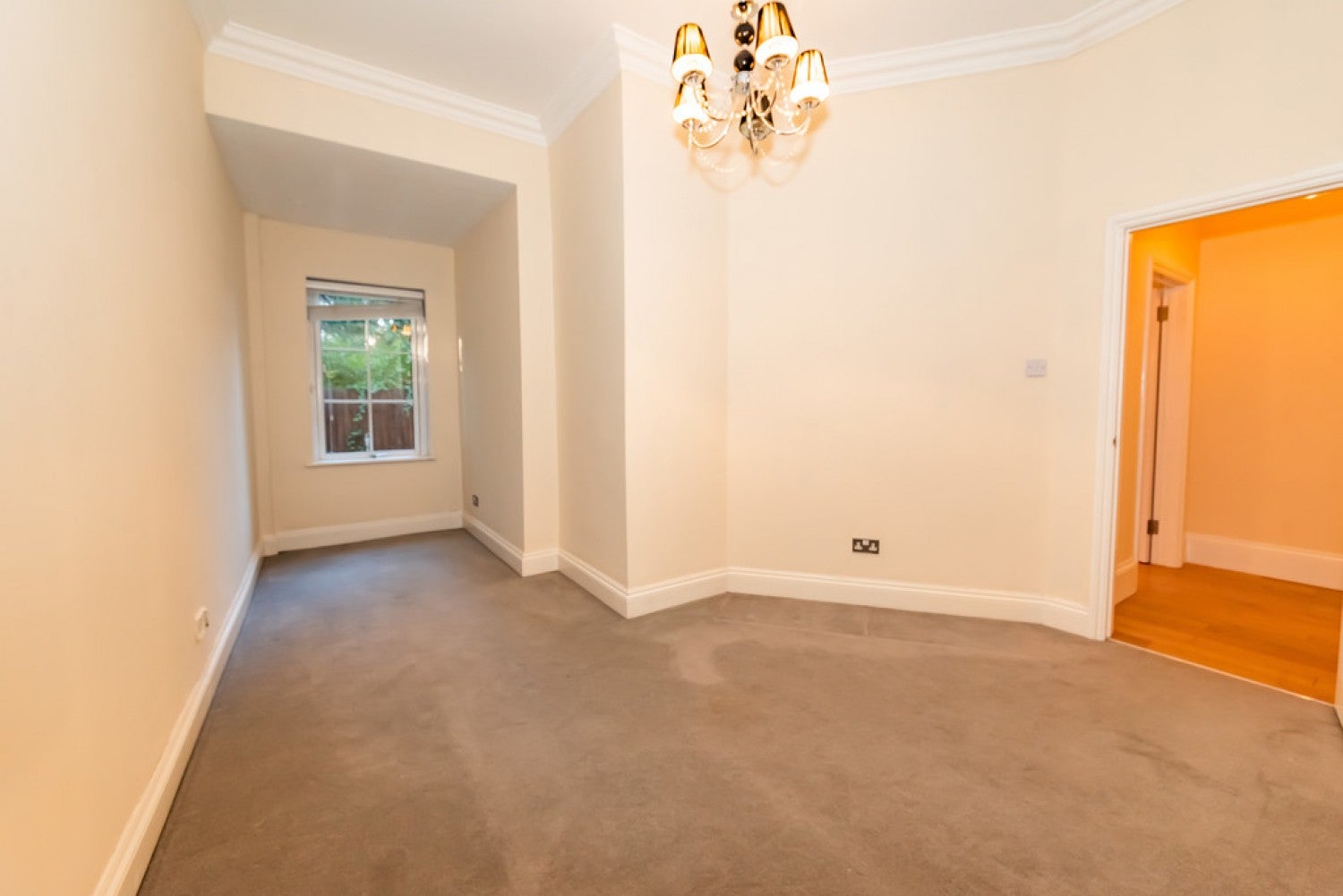 Flat Castle Road in Surrey Heath