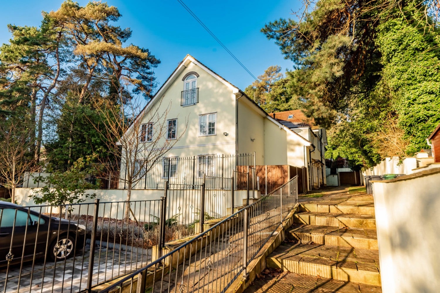 Flat Castle Road in Surrey Heath
