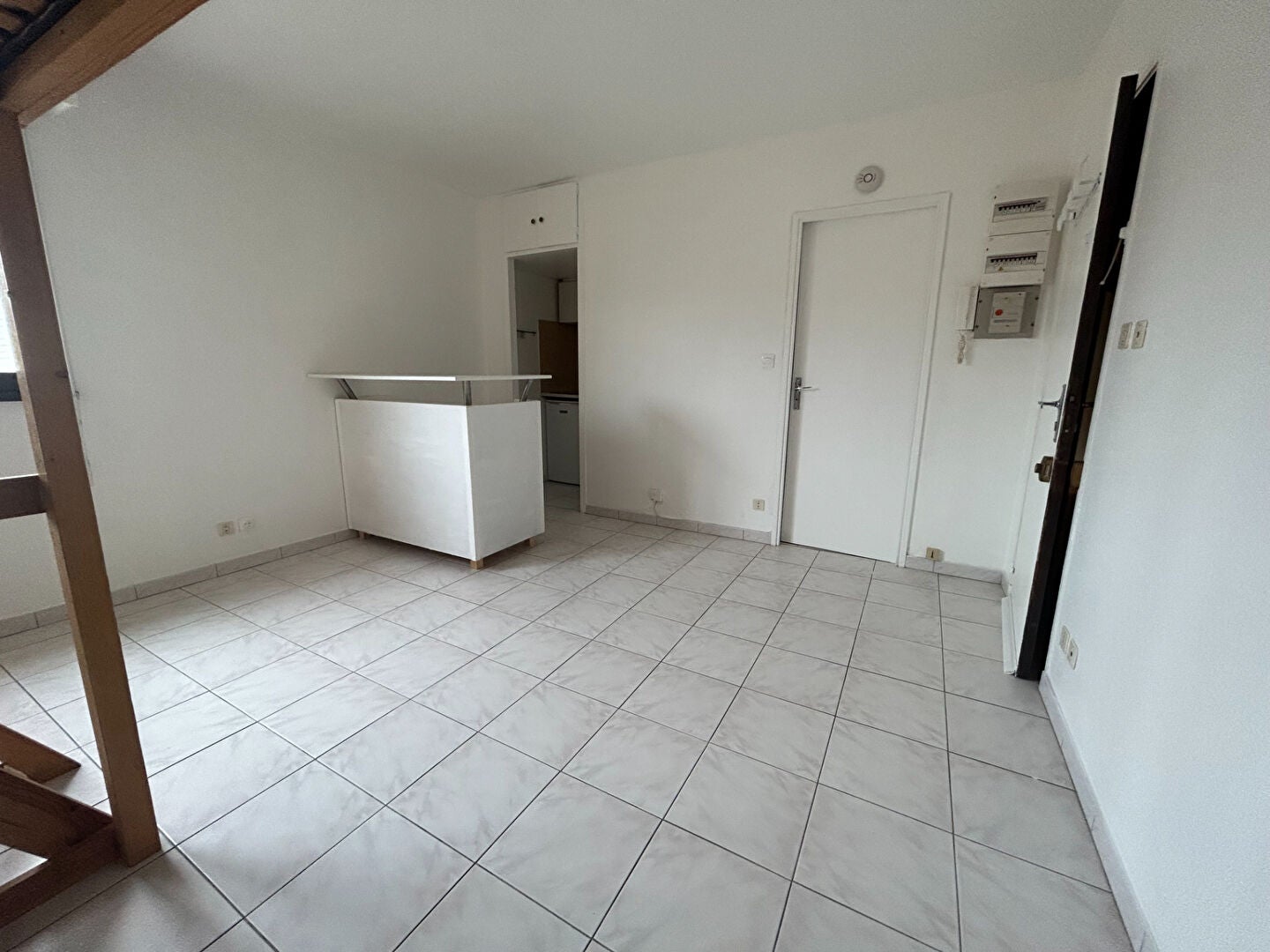 Flat Chemin de la Mouthe in Saint-Germain-et-Mons