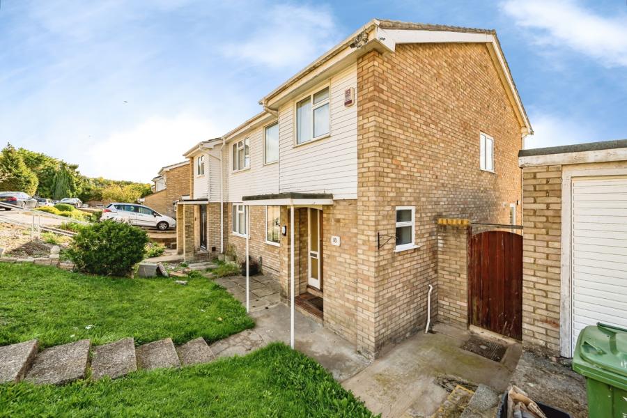House Partridge Way in High Wycombe