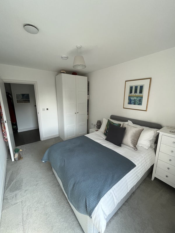 Room Fulham High Street in Greater London