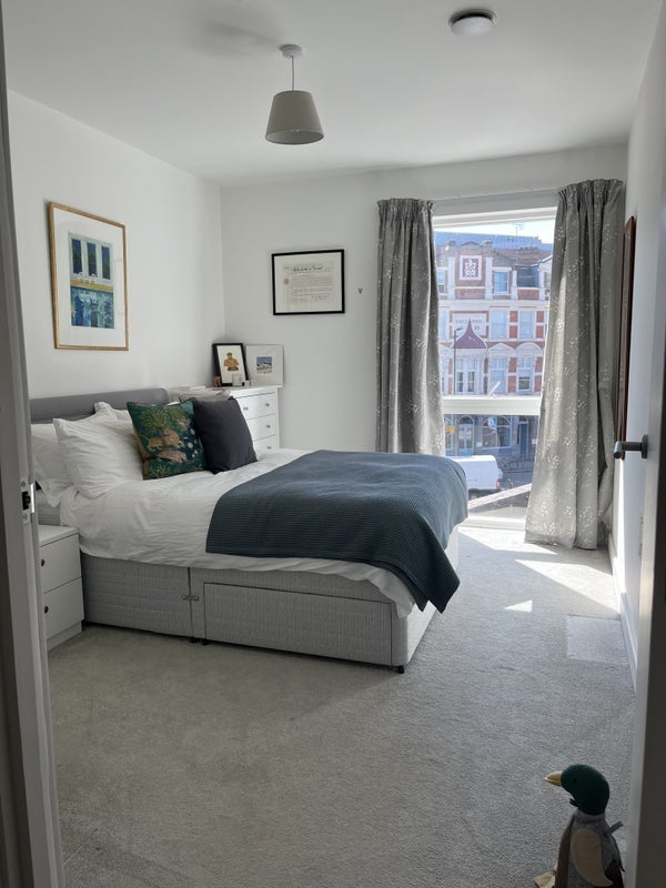 Room Fulham High Street in Greater London