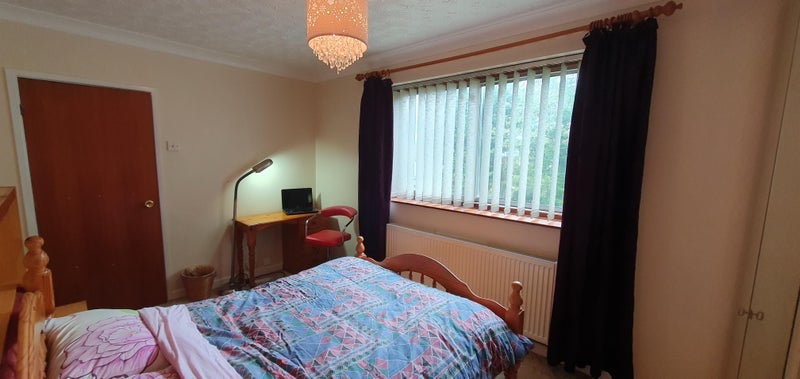 Room Princess Way in Bridgend