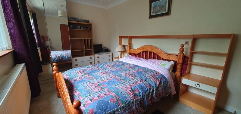 Room Princess Way in Bridgend