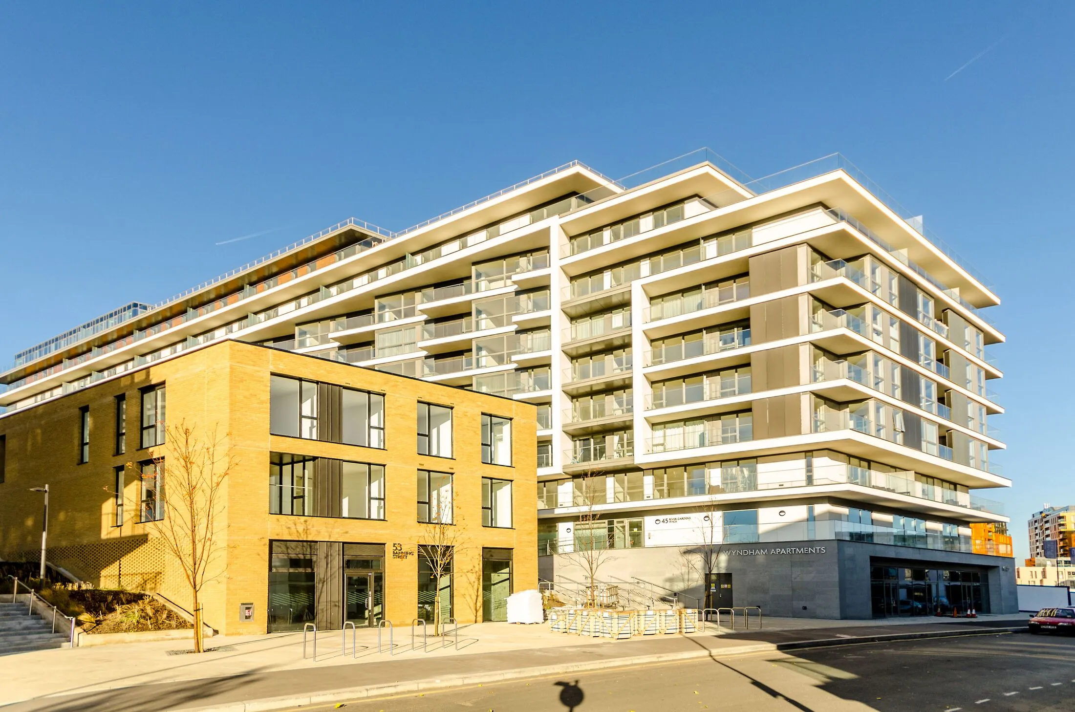 Flat Banning Street in Greater London
