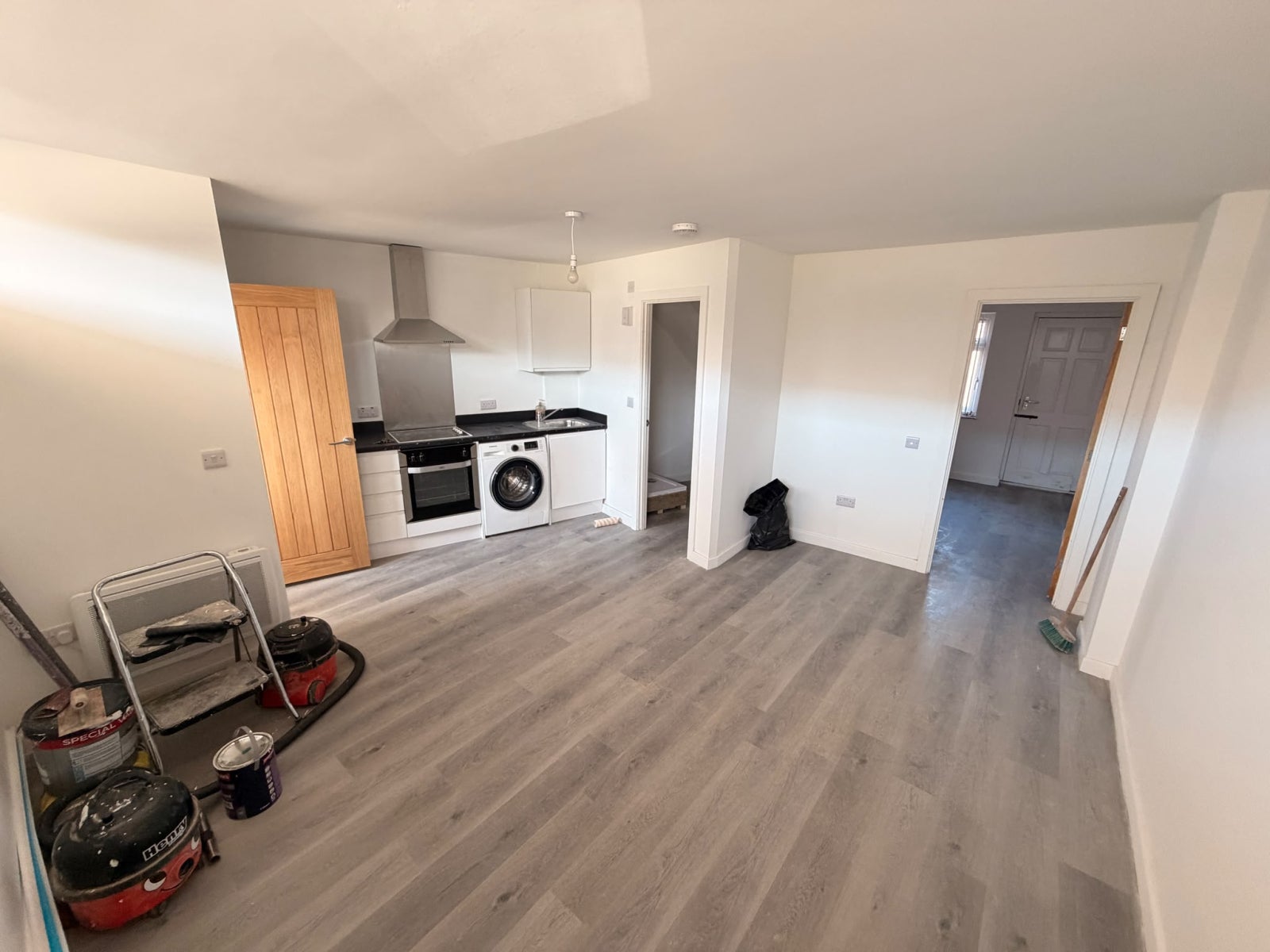 Flat Elm Grove in Mengham