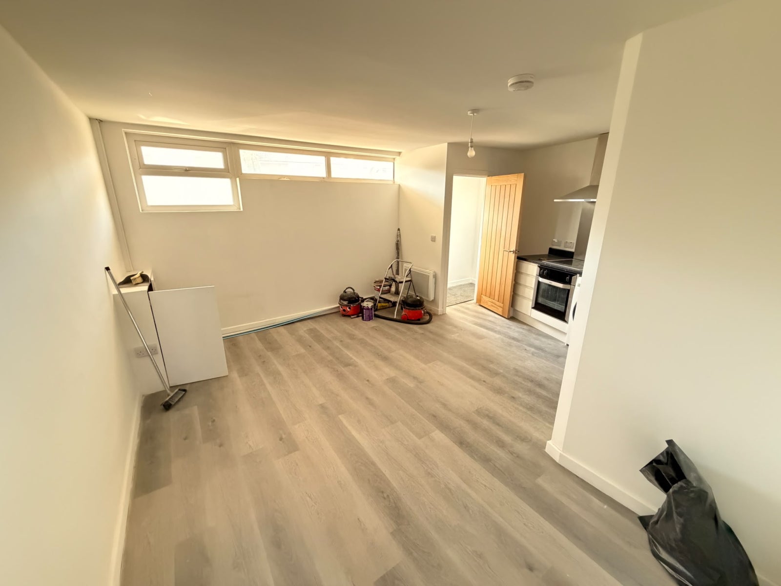Flat Elm Grove in Mengham