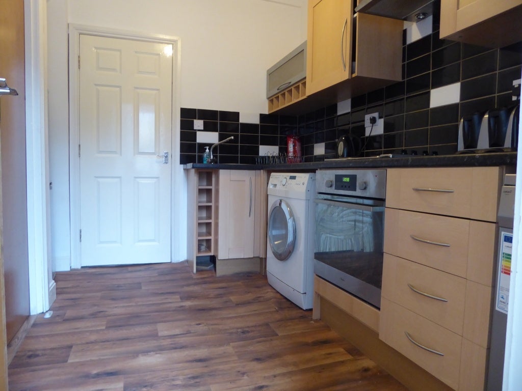 Flat Manchester Road in Kirklees