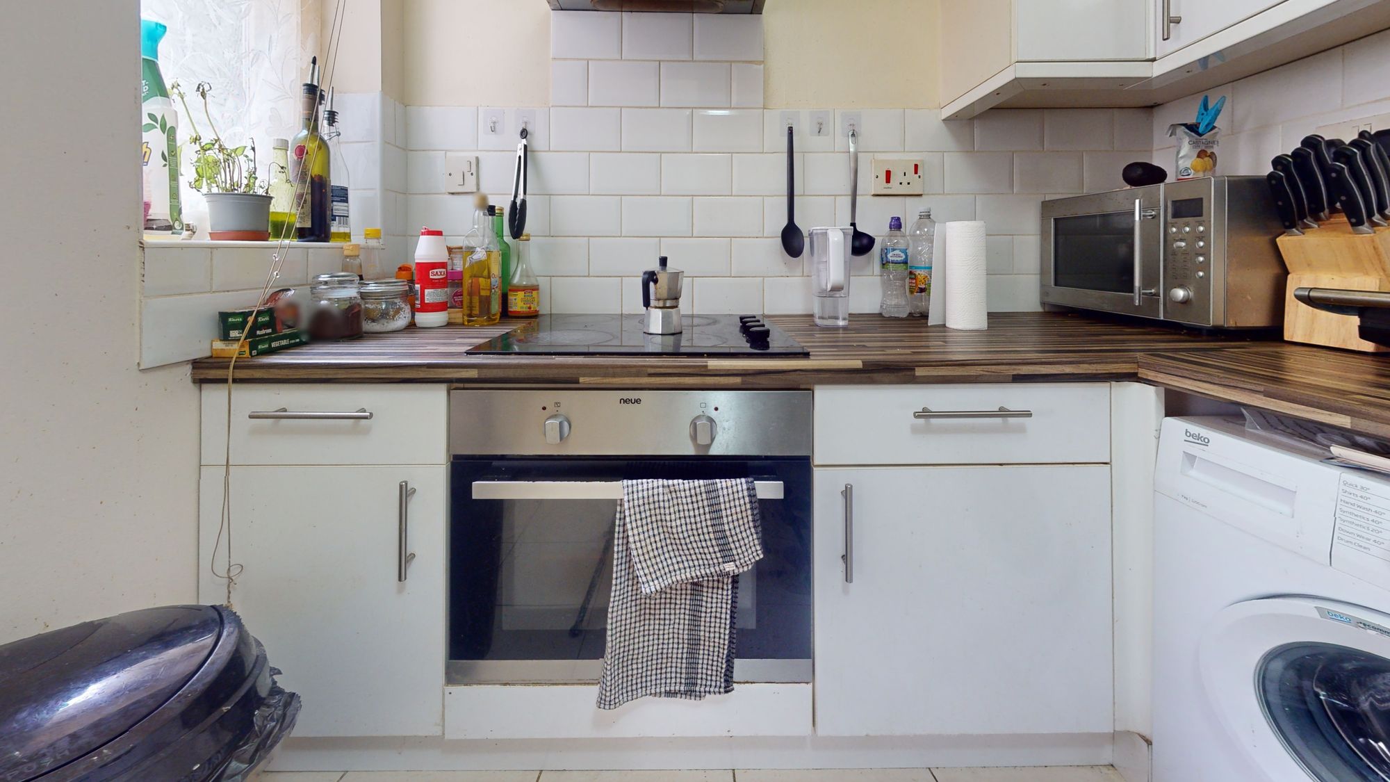 Flat Woodgate Drive in Greater London