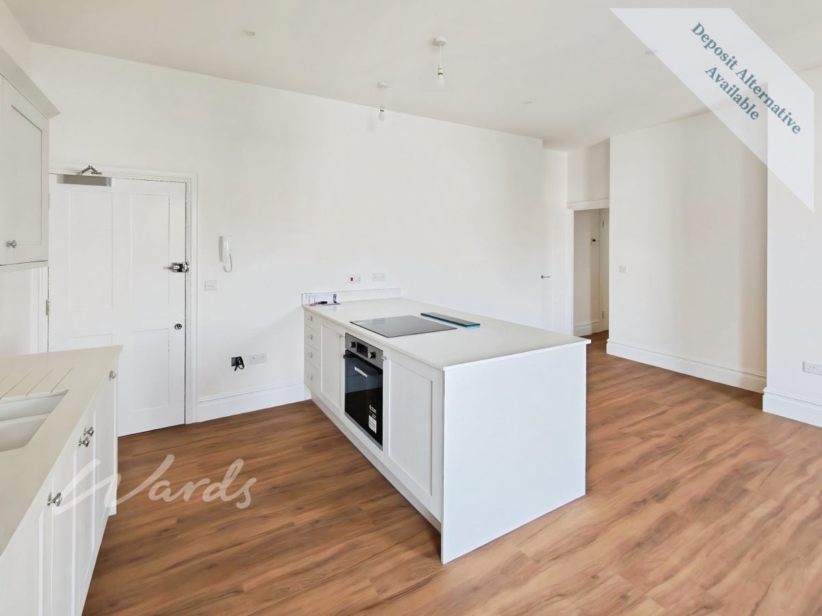Flat Pleydell Gardens in Folkestone and Hythe District