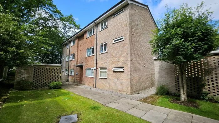 Flat Westgate Avenue in Bolton
