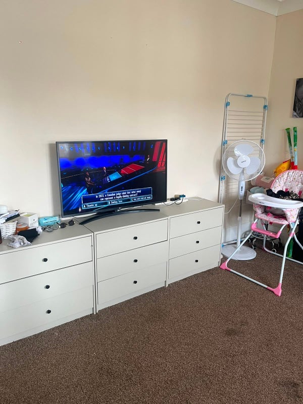 Room Farley Road in Greater London
