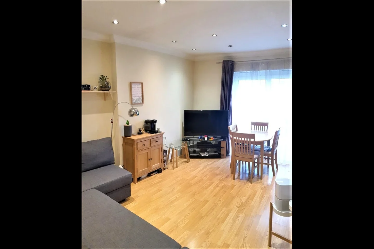 Flat Lavender Hill in Greater London