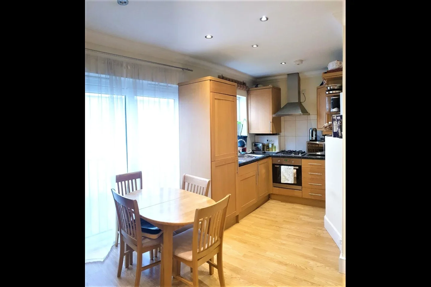 Flat Lavender Hill in Greater London