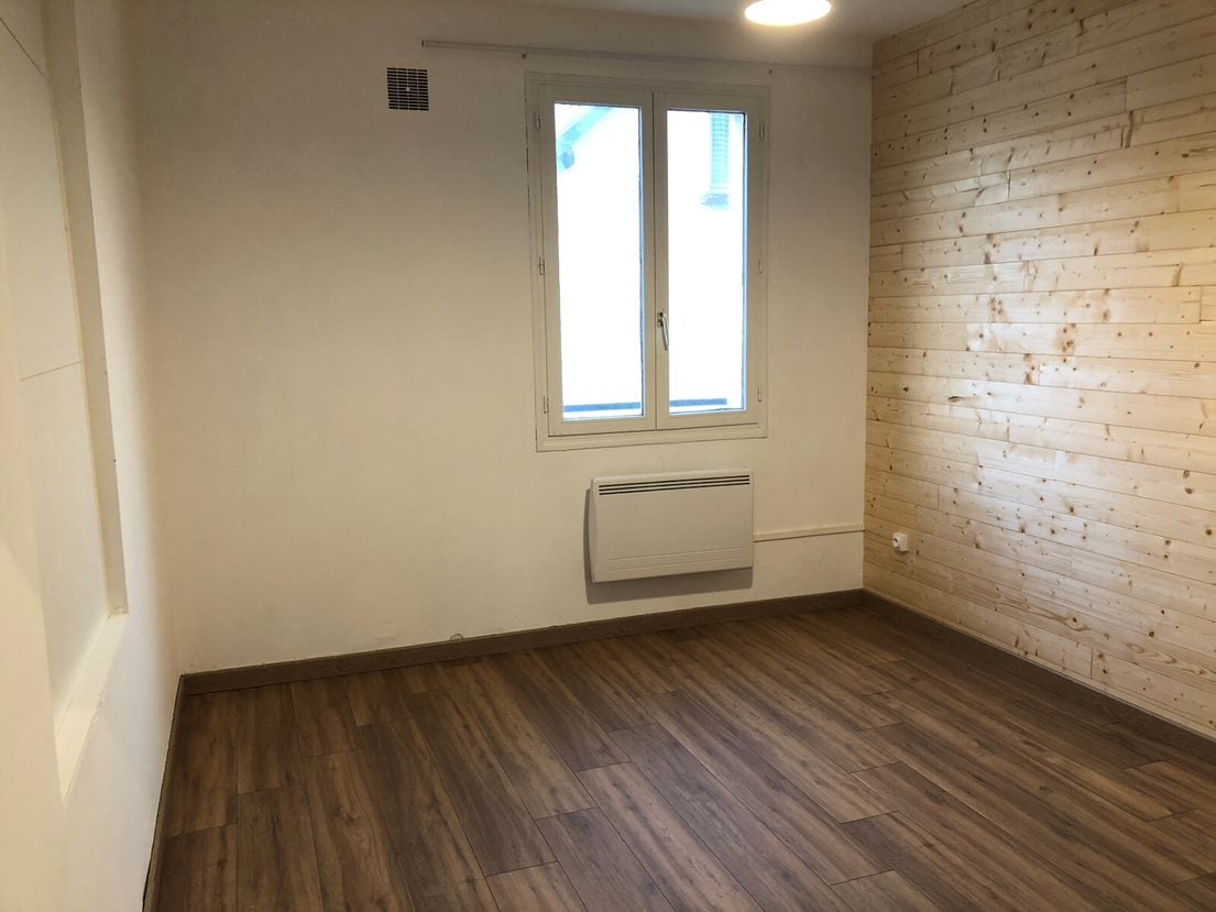 Appartement Place de la Mairie à Saint-Méen-le-Grand