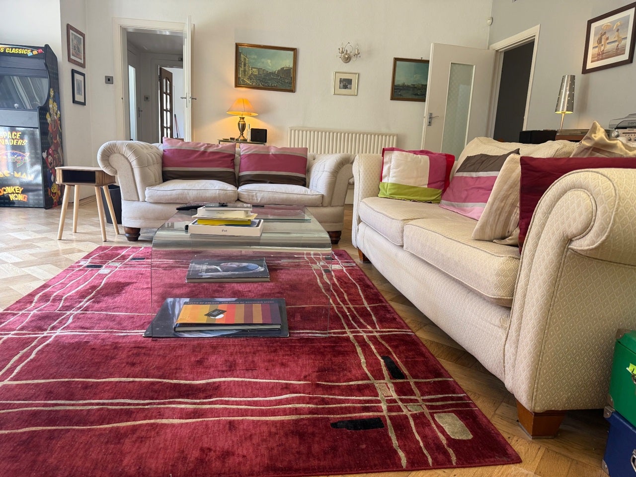 Room Bromley Road in Greater London