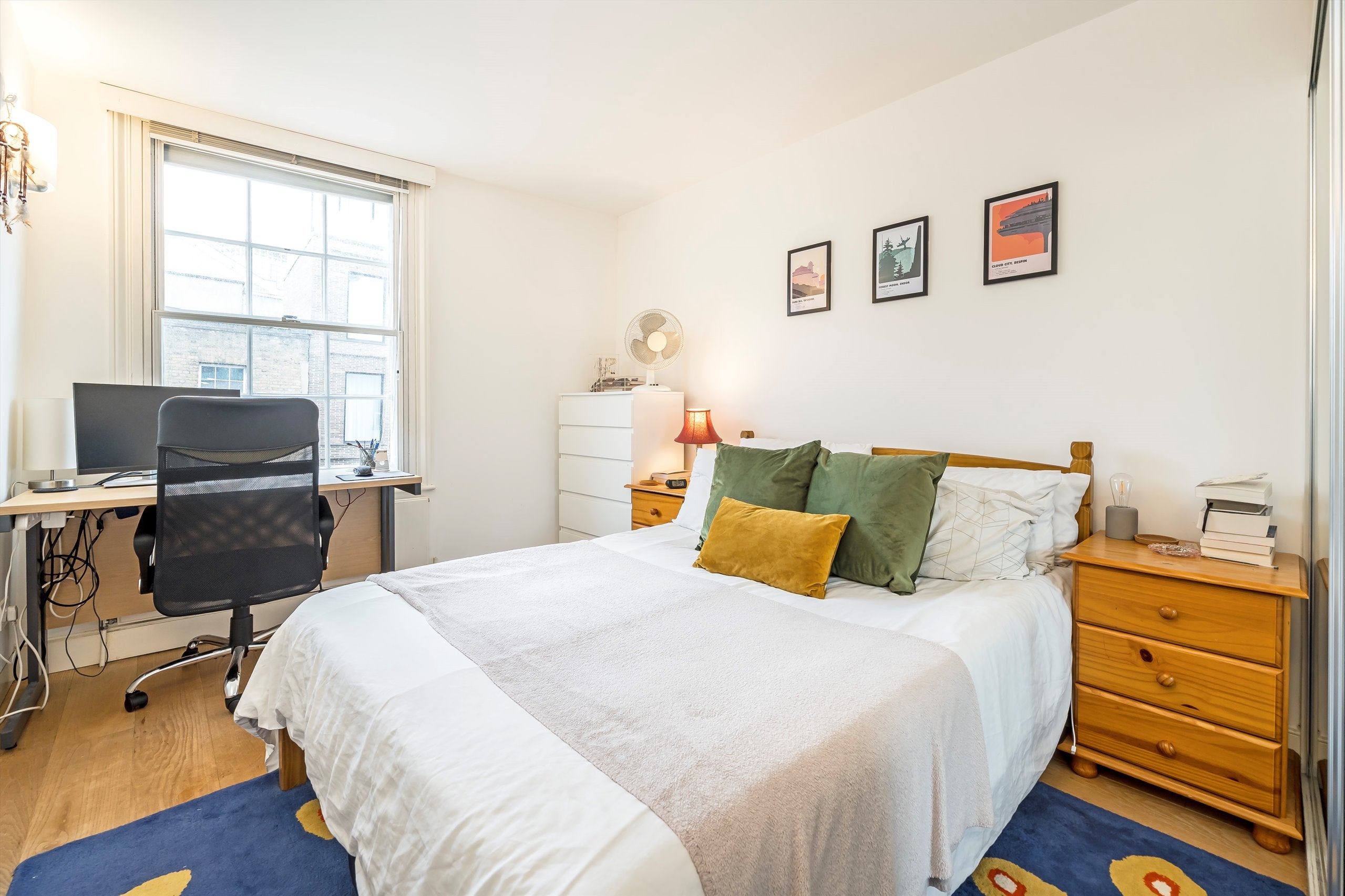 Flat Lower Marsh in Greater London