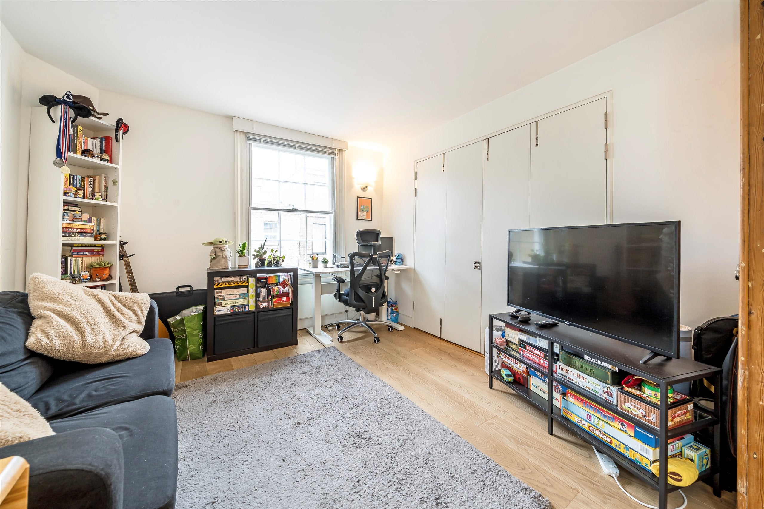 Flat Lower Marsh in Greater London