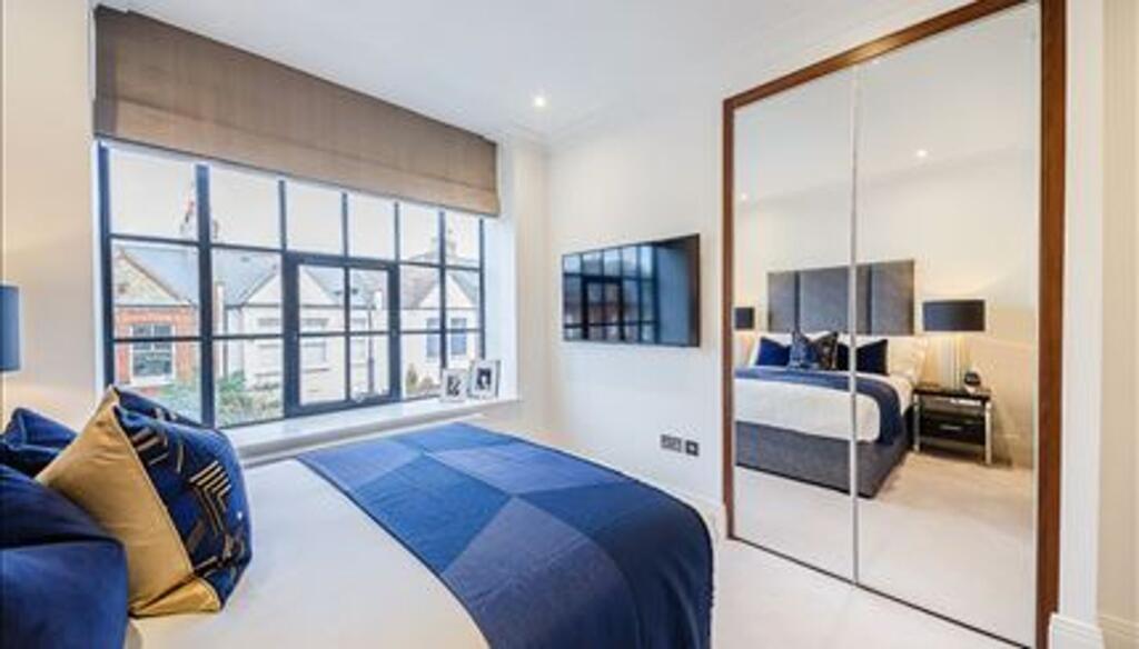 Flat Rainville Road in Greater London