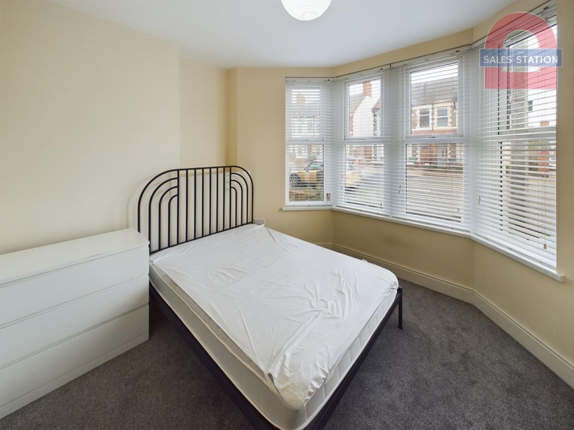 Flat Whitchurch Road in Cardiff