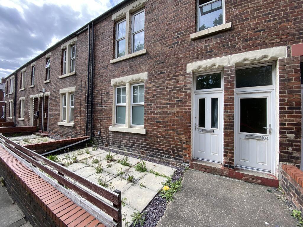 Flat Holly Avenue in North Tyneside