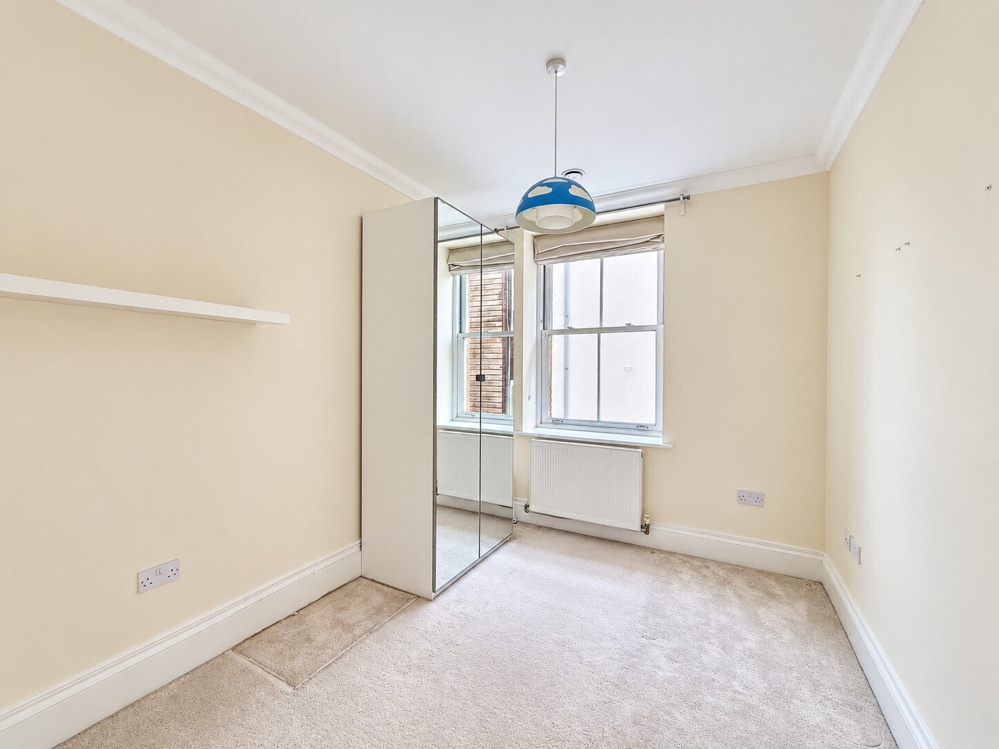 Flat James Weld Close in Southampton