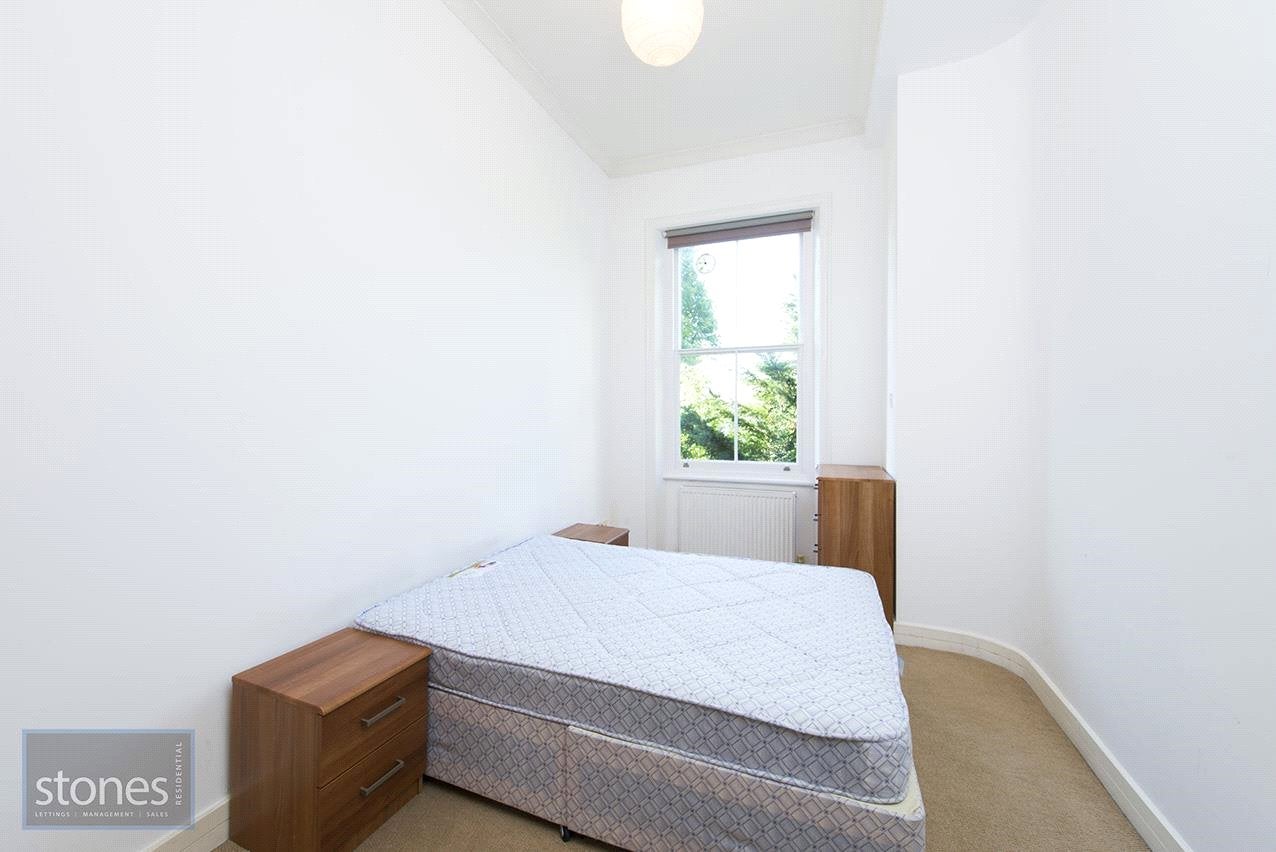 Flat Fellows Road in Greater London