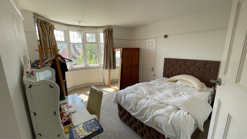 Room Nutfield Road in Greater London