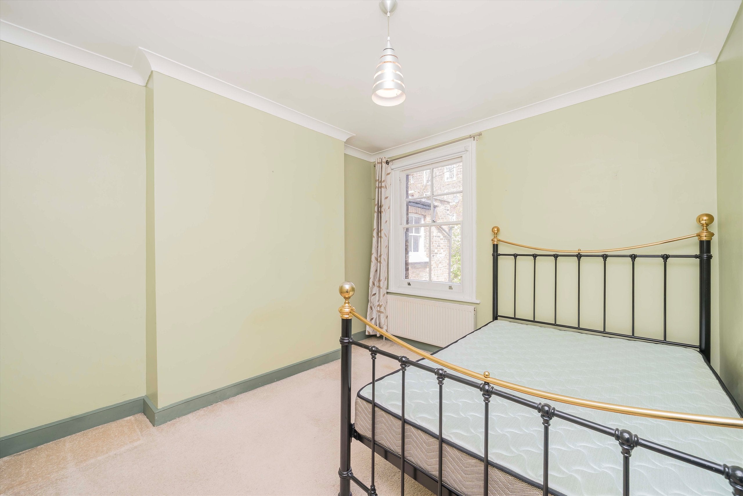 House Orsett Street in Greater London