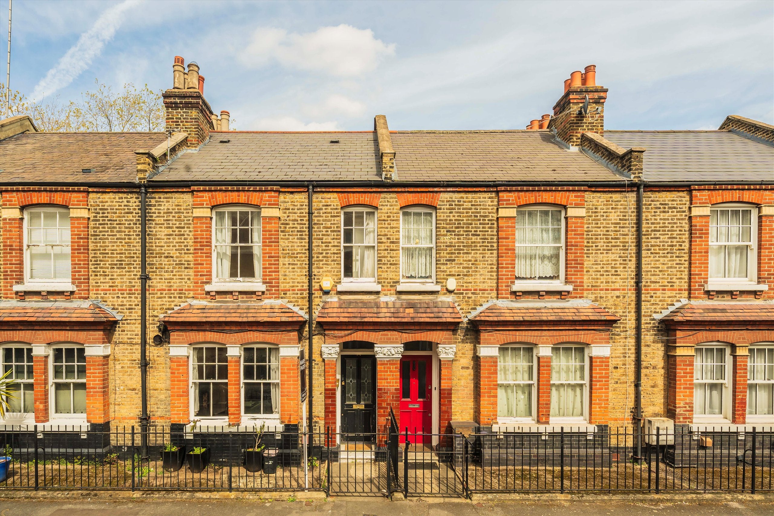 House Orsett Street in Greater London
