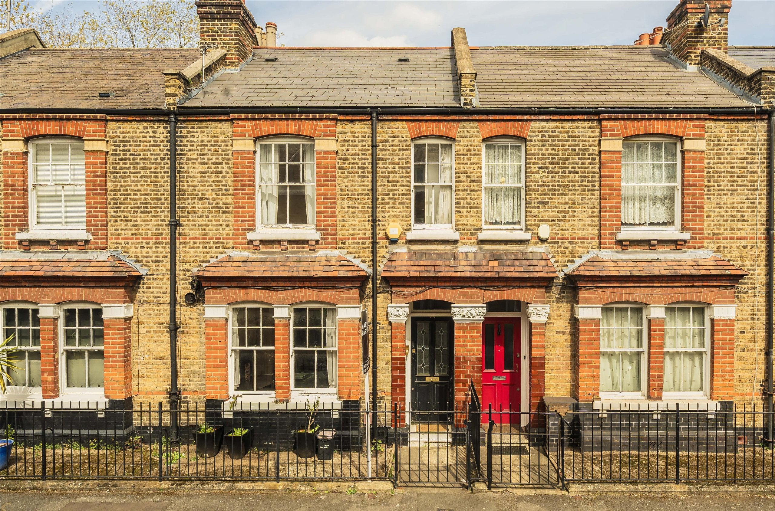 House Orsett Street in Greater London