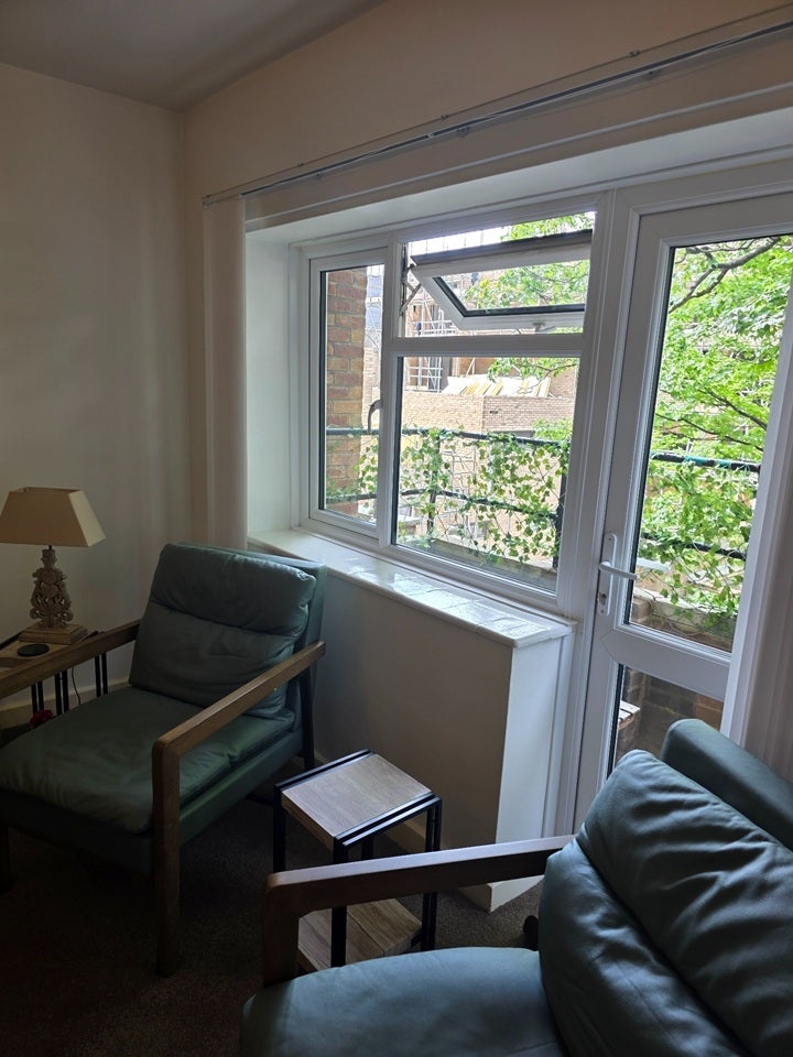 Flat Shepherds Bush Road in Greater London