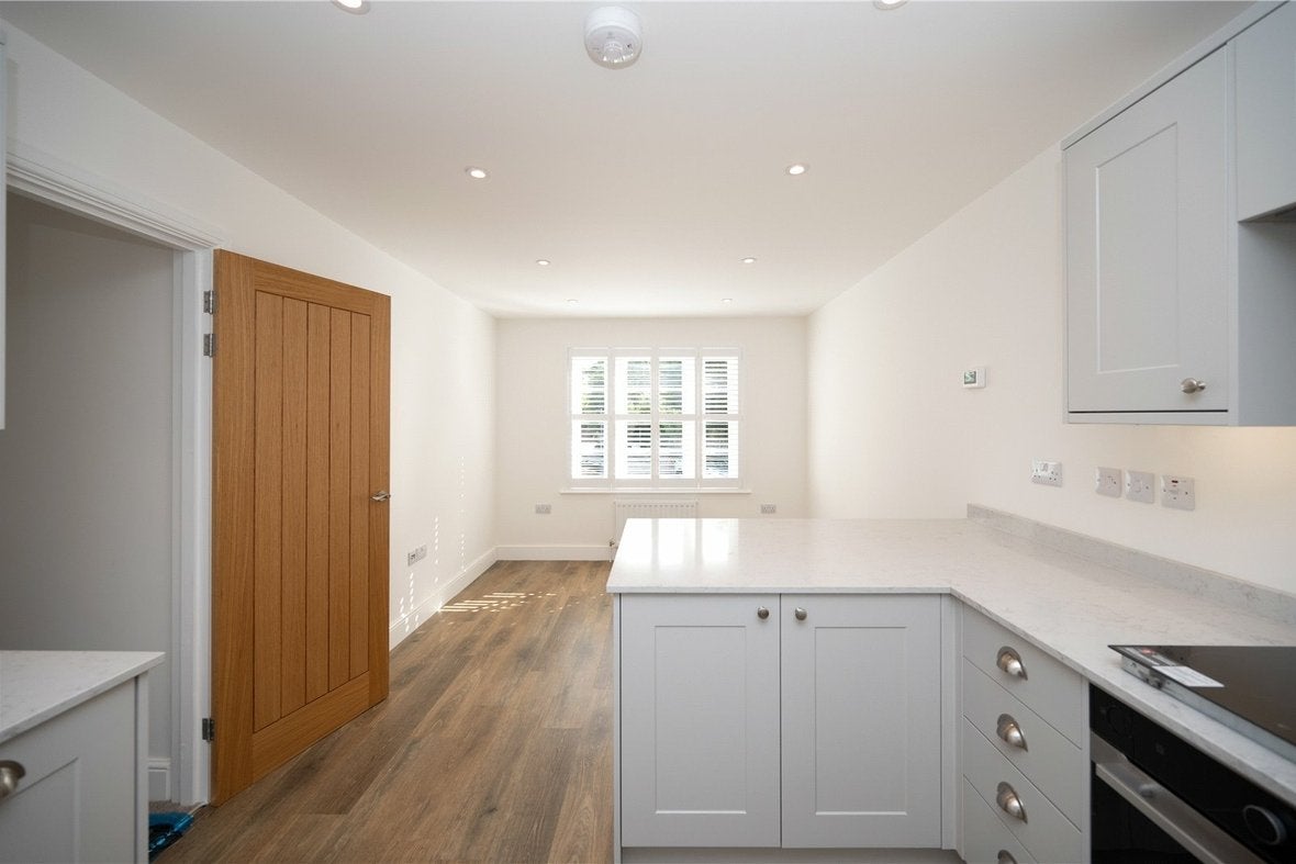 Flat Edmund Beaufort Drive in St Albans
