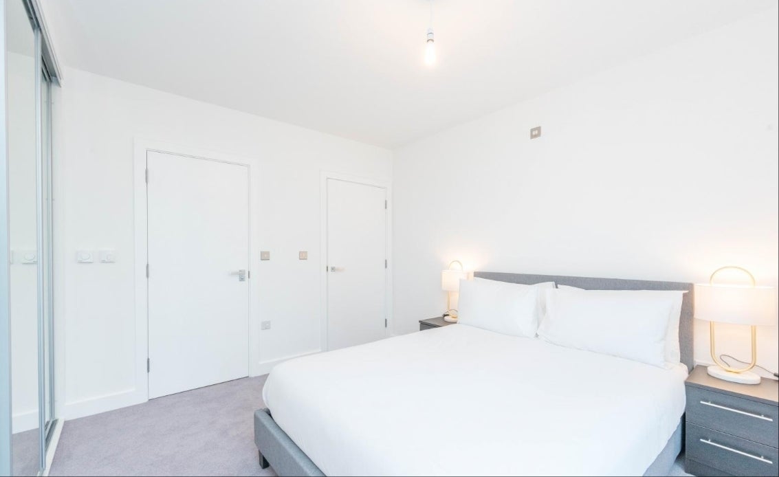 Flat Arniston Way in Greater London