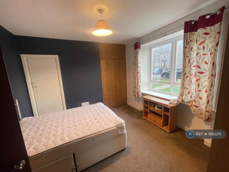 Flat Glenbervie Road in Aberdeen City