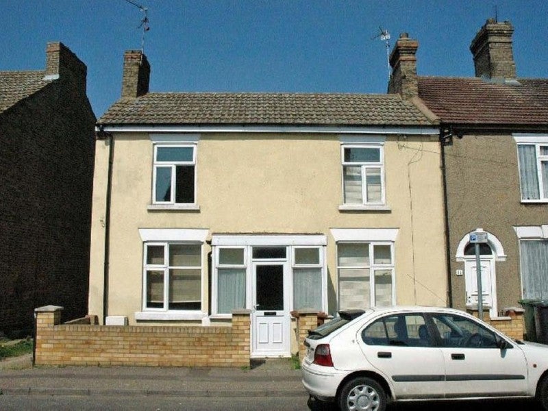 House Crown Street in Peterborough