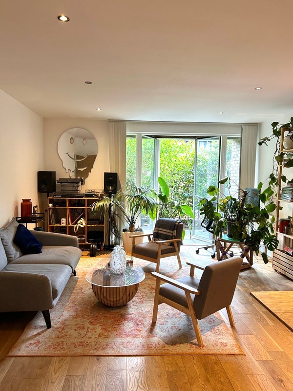 Room Clarissa Street in Greater London