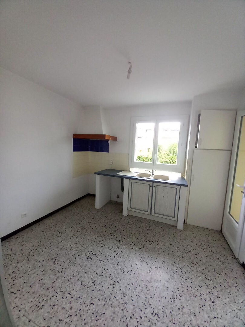 Flat Montée de Sainte-Roustagne in Manosque