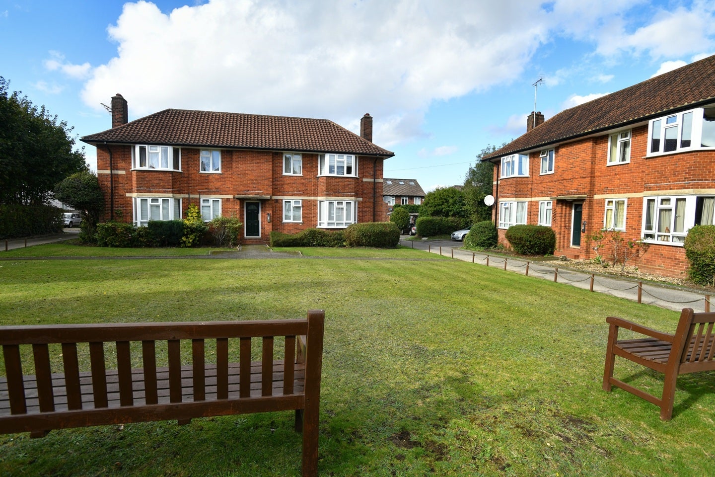 Flat Langmead Drive in Hertsmere