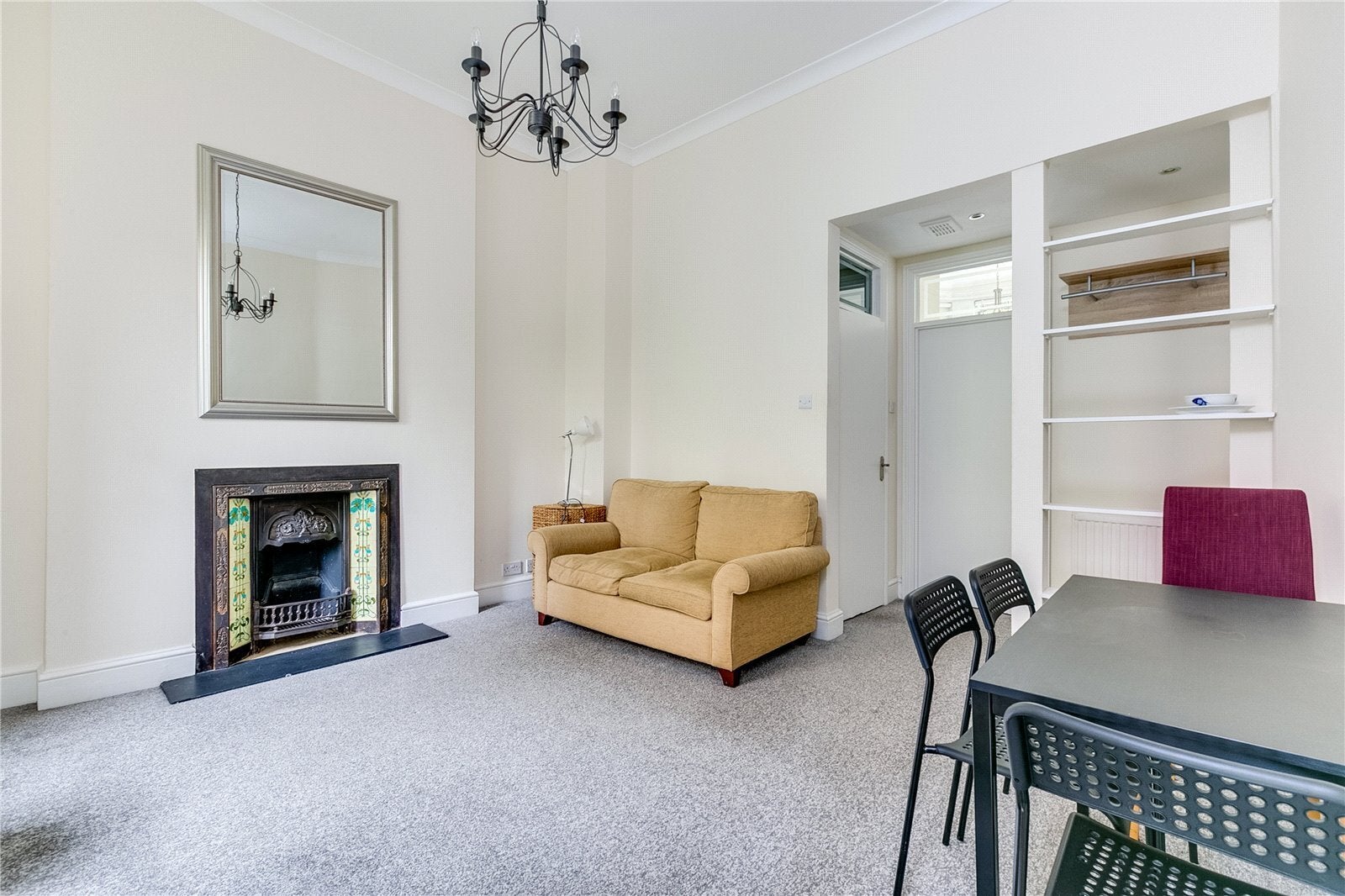 Flat Oxford Gardens in Greater London