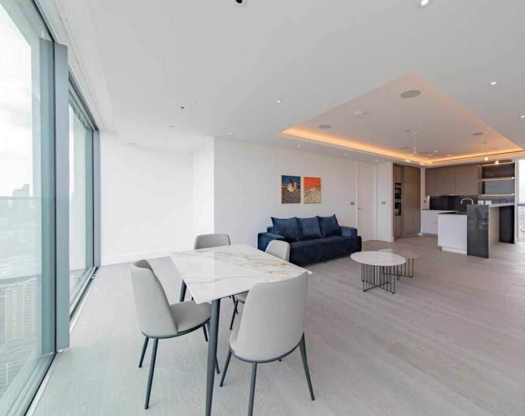 Flat Macclesfield Road in Greater London