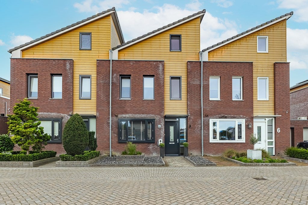 Huis Burgemeester de Regtstraat 8 in Rucphen