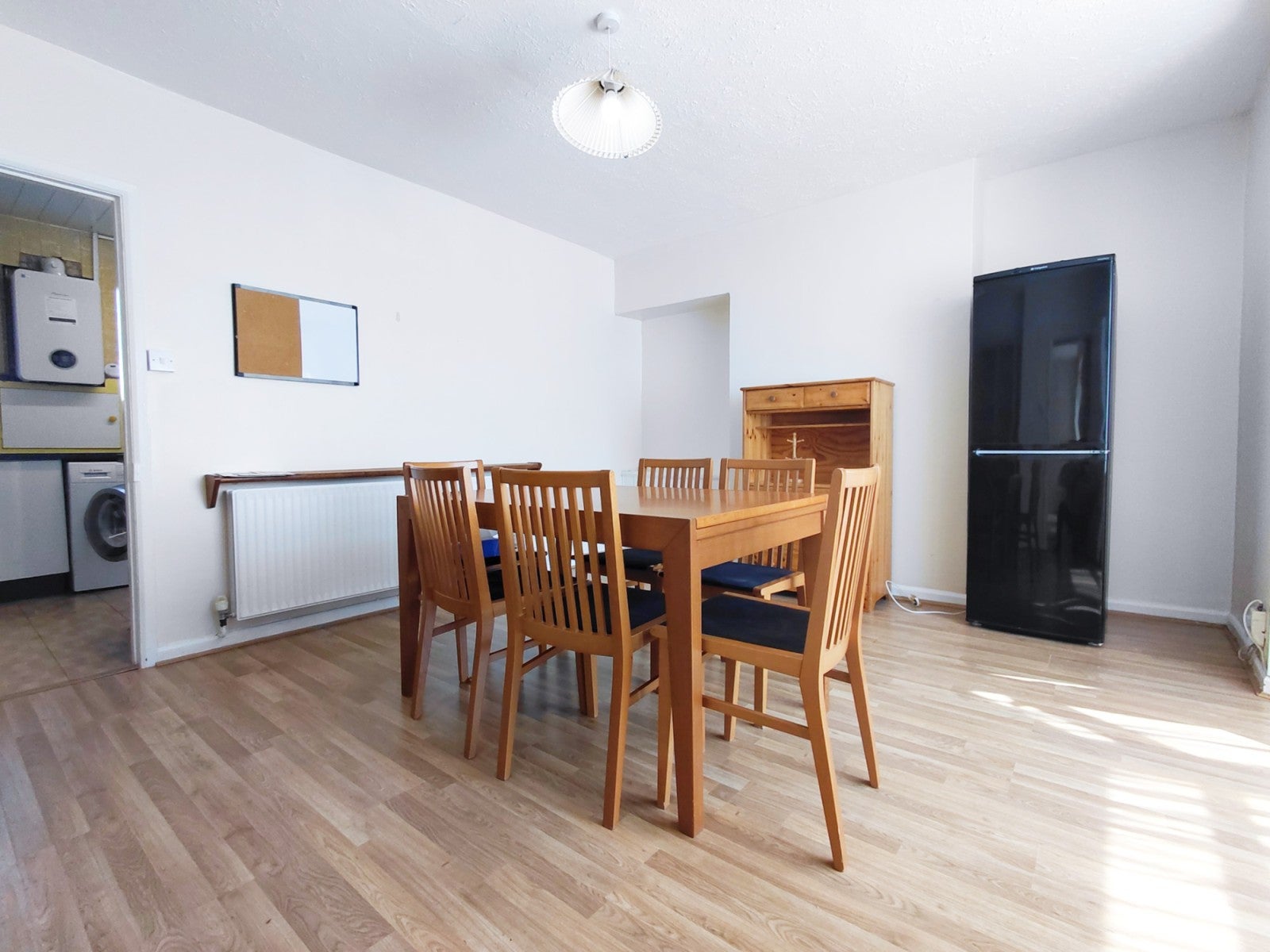 House Howard Close in Greater London