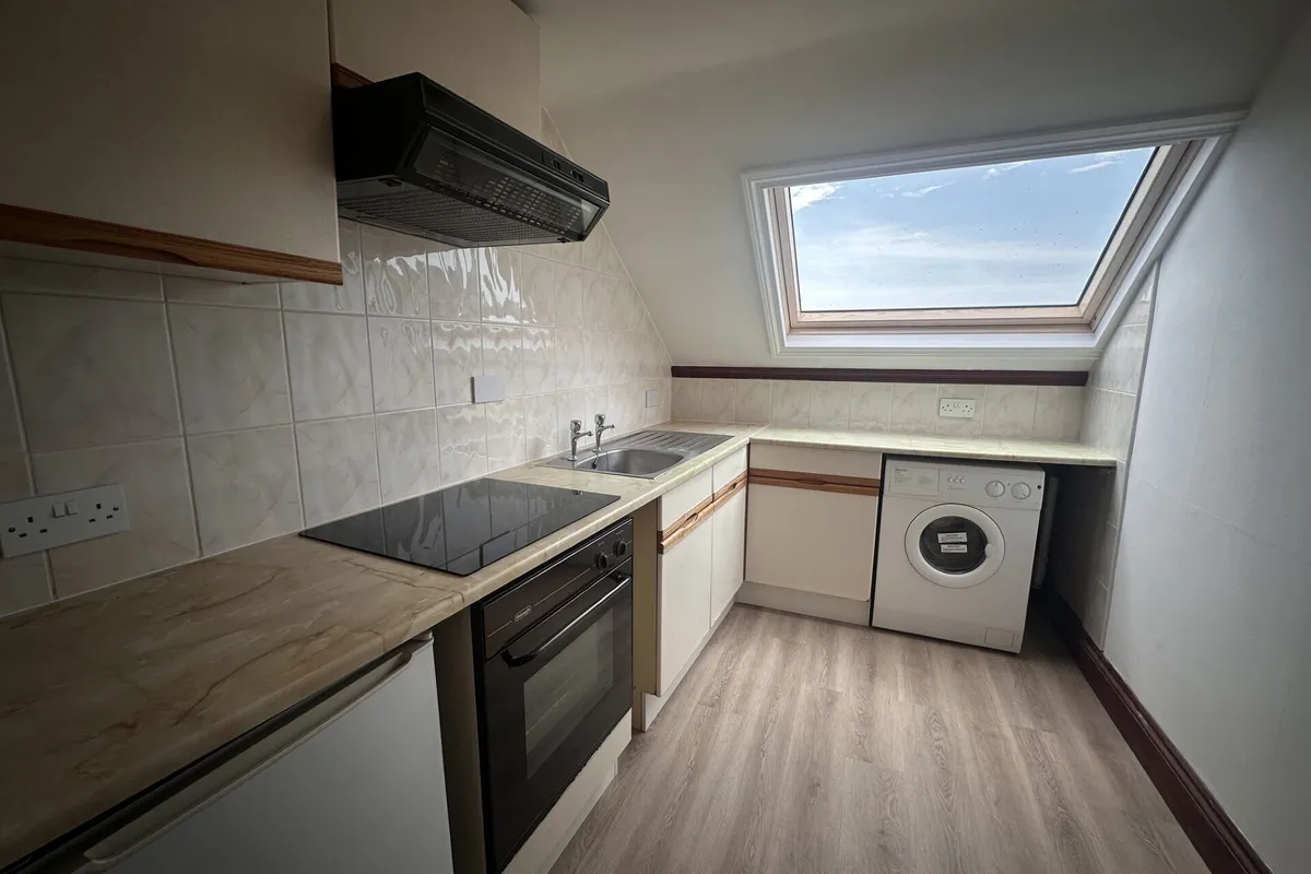 Flat Arcot Street in Penarth