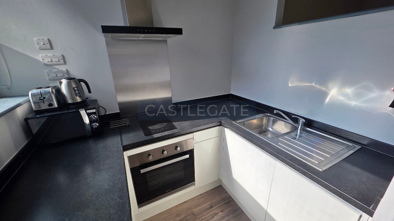 Flat New Street in Kirklees