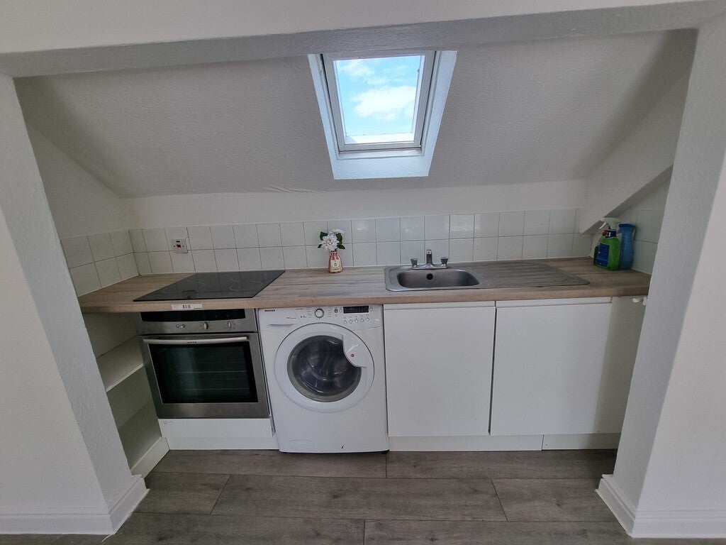 Flat Carsons Yard in Warminster