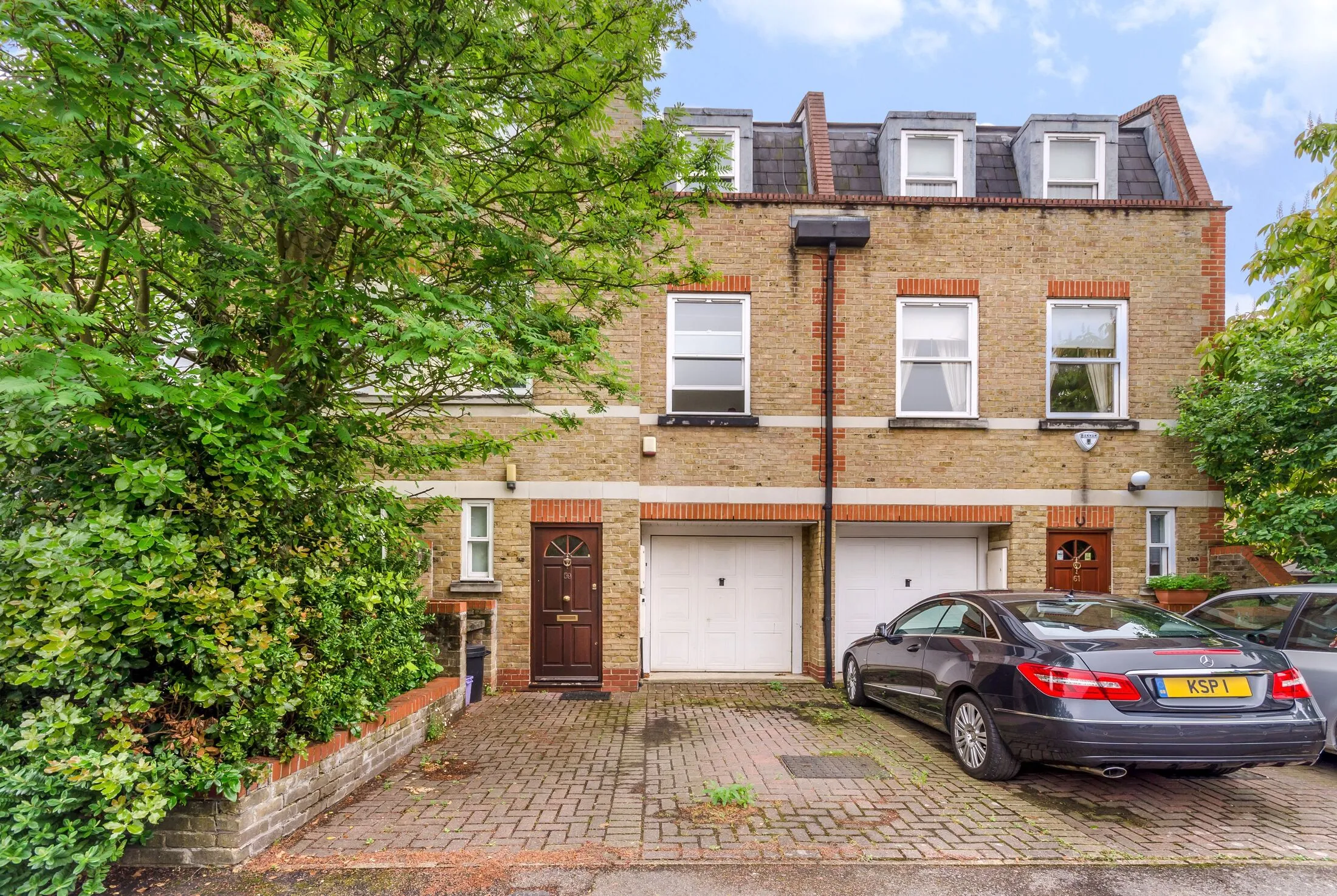 House Tabor Grove in Greater London