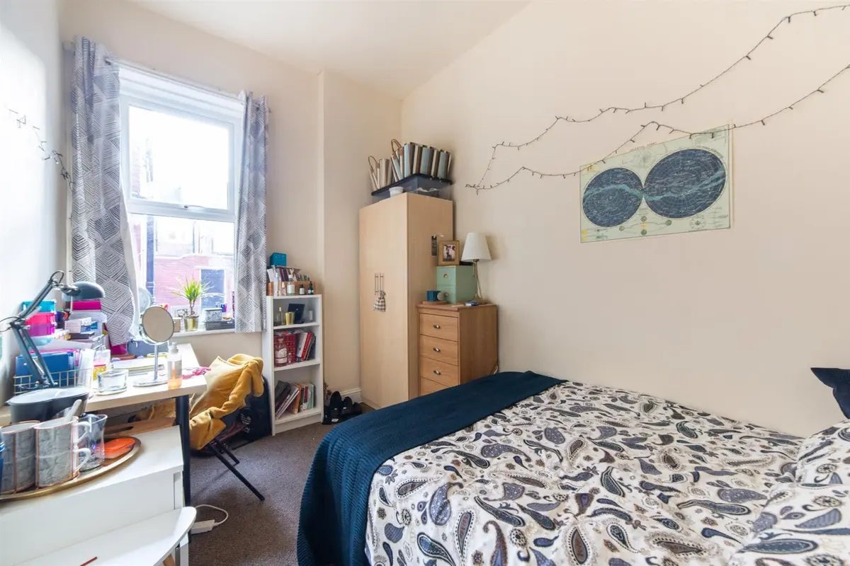 Flat Shortridge Terrace in Newcastle upon Tyne