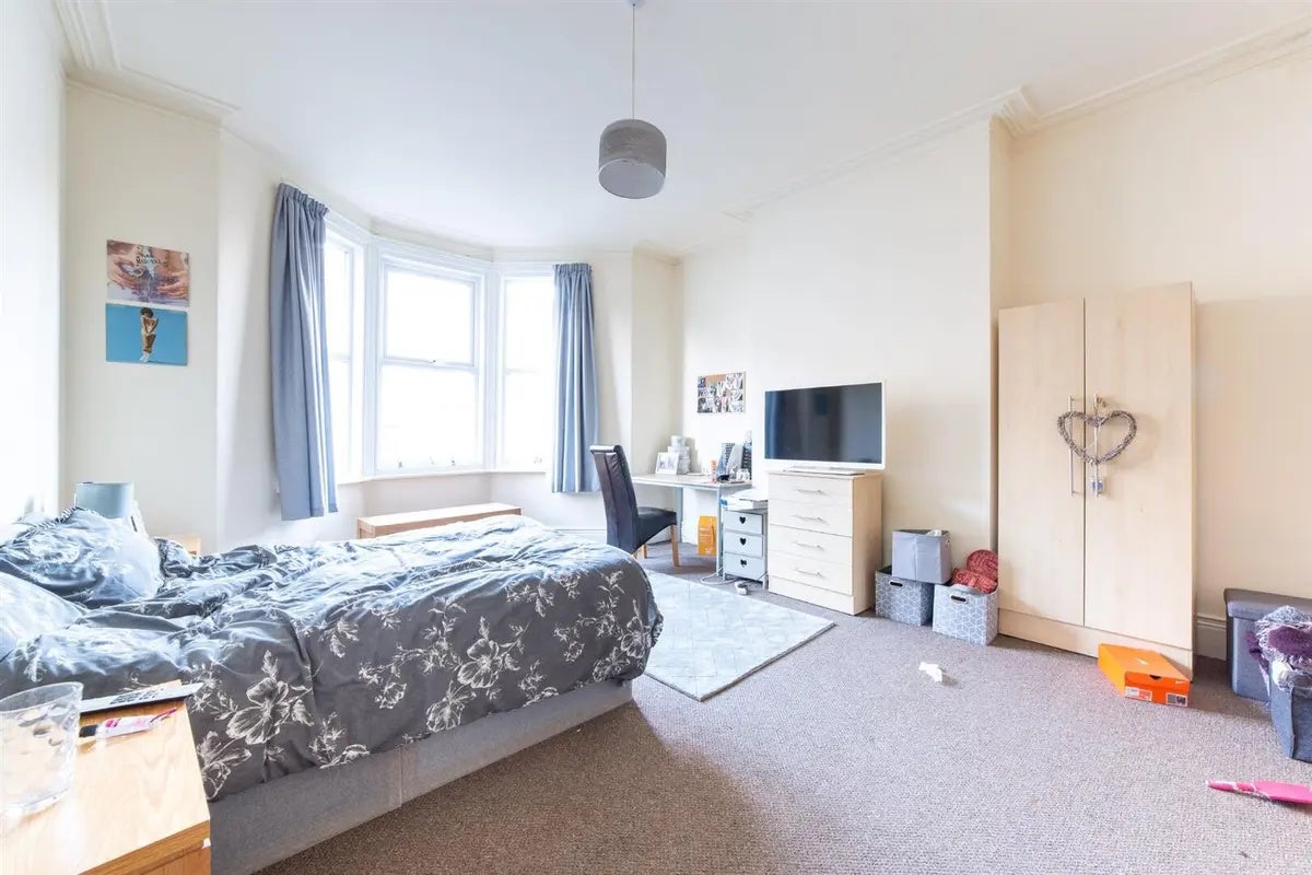 Flat Shortridge Terrace in Newcastle upon Tyne